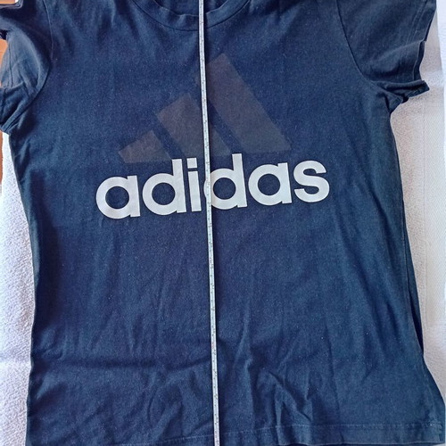 Adidas women's t-shirt used, black color