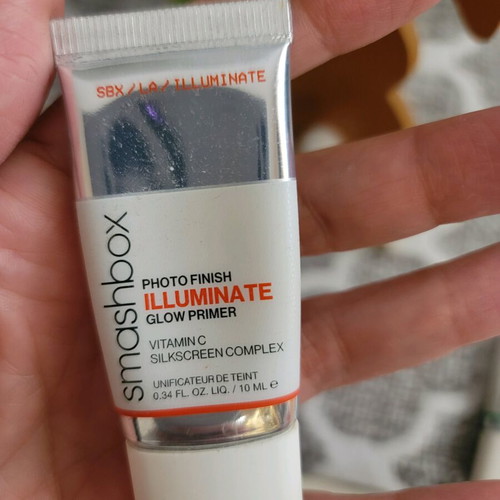 Smashbox primers 2 pcs used, orange with vitamin C and green for redness correction