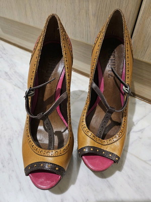 Schutz leather high-heeled shoes like new, size 37, brown and pink