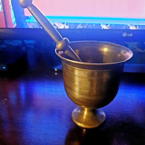 Vintage brass mortar with pestle like new