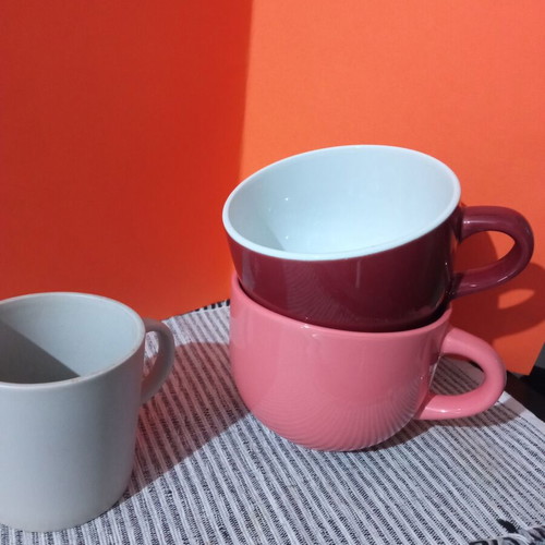 Set of 2 giant mugs new for cereals or planters