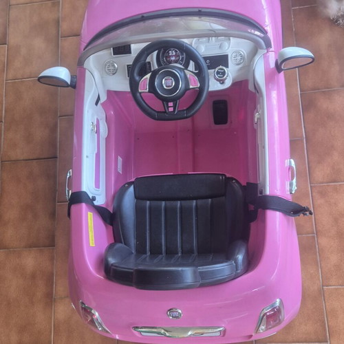 Fiat electric toy car like new with remote control