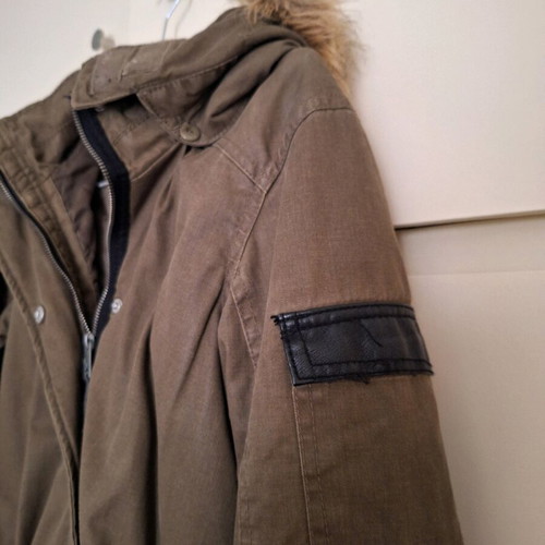 Bershka women's long jacket with detachable fur hood khaki, like new