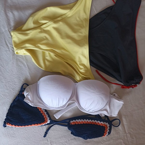 Swimsuits used, pack of 4, size L