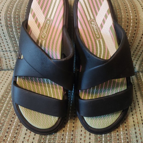 Soft slippers size 40 new, waterproof and anatomical