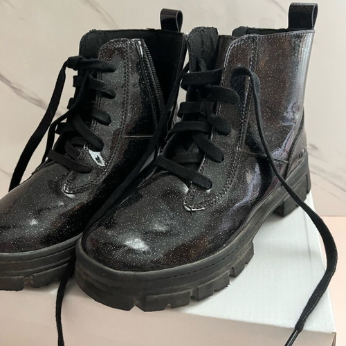 Luigi girls' boots size 35 black like new