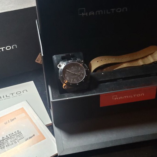 Hamilton Khaki Navy BeLOWZERO 46mm Automatic watch like new, black
