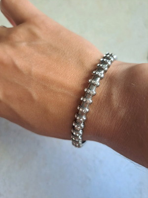 Handcuff bracelet with rhinestones like new, silver