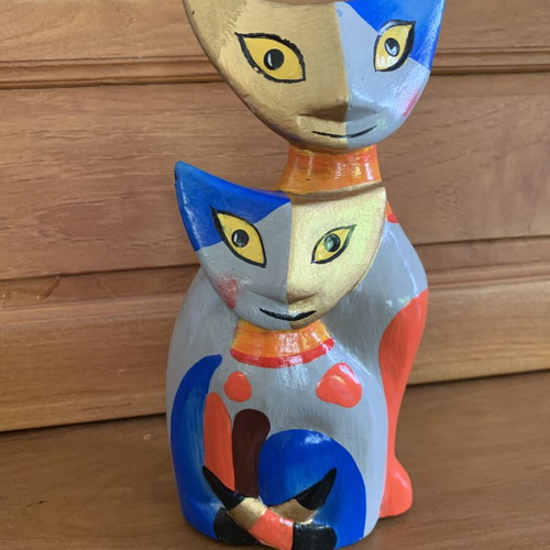 Two Cats Decorative Figurine with Gold Leaf like new