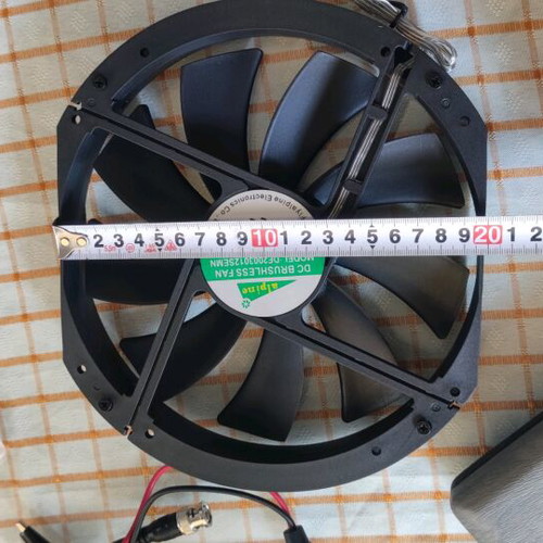 Computer cooling fan new with 3 connectors
