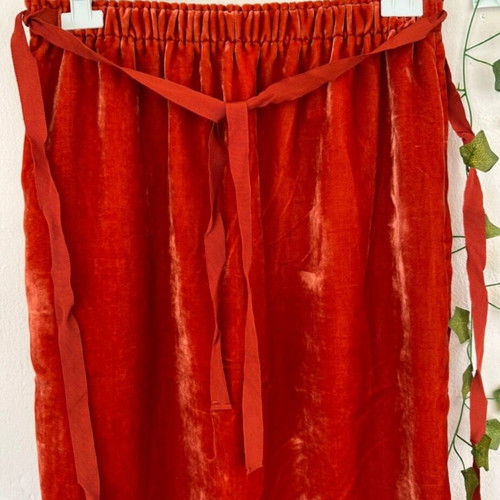 Midi velvet skirt H&M like new, orange-red with slits size M