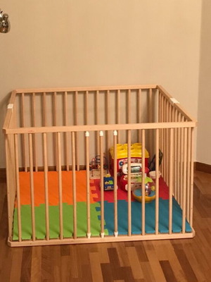Wooden baby playpen like new