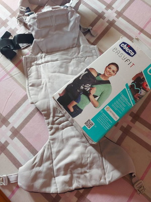 Easy Fit baby carrier like new, lightly used