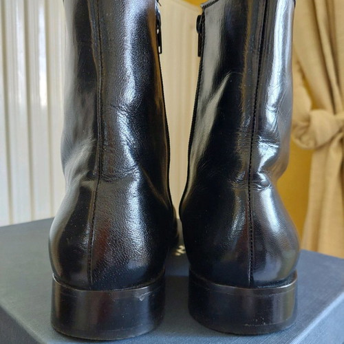 Men's leather boots used, size 42, black