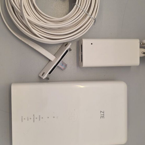 ZTE MC889 outdoor 5G router for Q and Nova cards