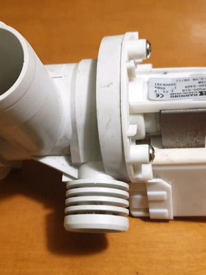 Ανταλλακτικά πλυντηρίου Schaub Lorenz SLXX912 μεταχειρισμένα