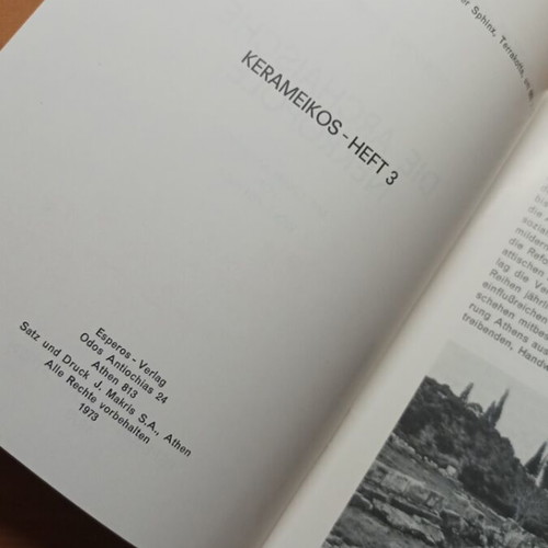 Book Die Archaische Nekropole 1973 like new, German