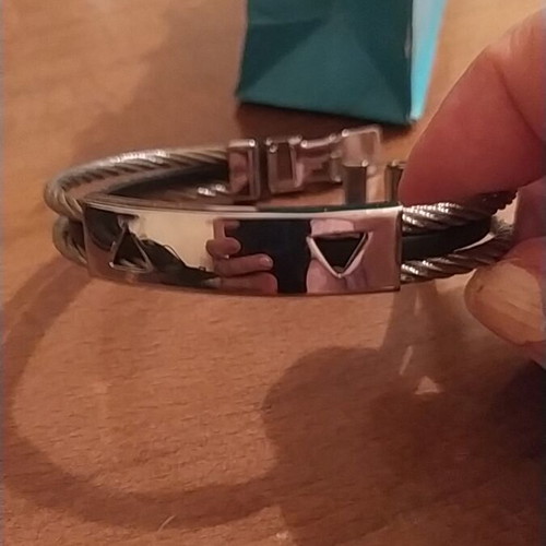 Steel bracelet like new, modern, black and silver