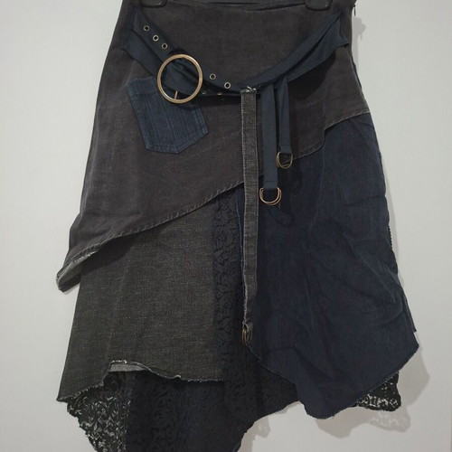 Skirt like new with various fabrics and cuts, black, size S