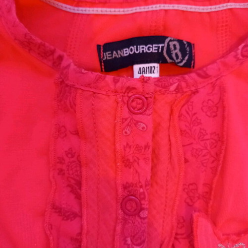 Blouse with buttons like new, for 4 years old, size 104 cm