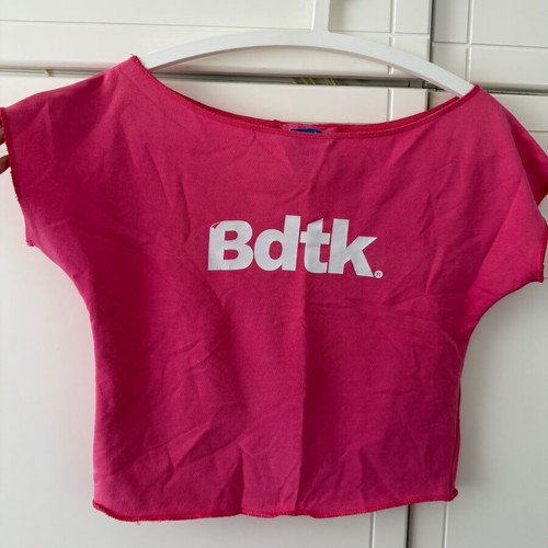 BodyTalk pink shirt used, size M