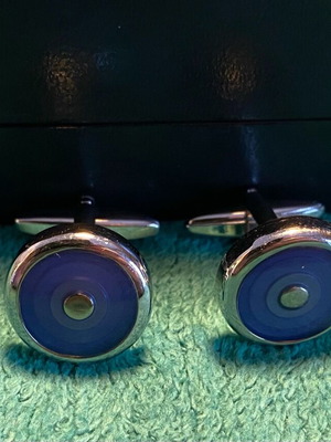 Cufflinks used, blue