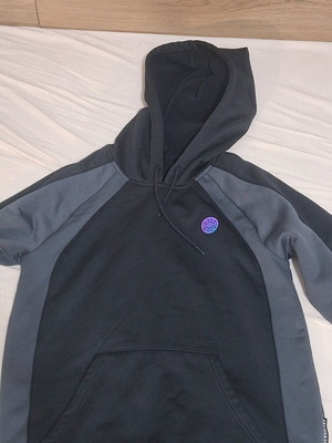 Φούτερ adidas μεταχειρισμένο, μέγεθος M, ζεστό για χειμώνα