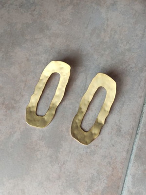 Earrings used, beautiful long