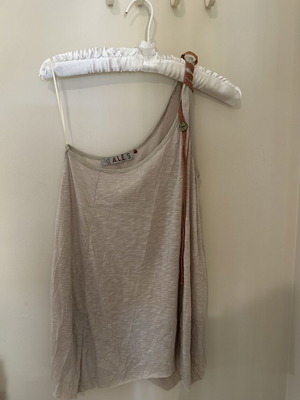 Top A.L.E. asymmetrical single-shoulder beige new