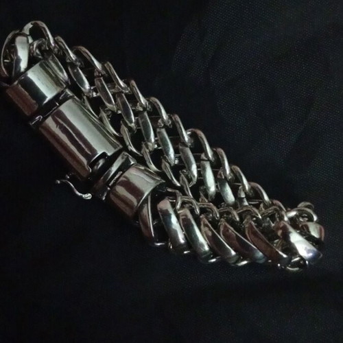 Hand chain with safety clasp Italian brand n10 22cm new silver