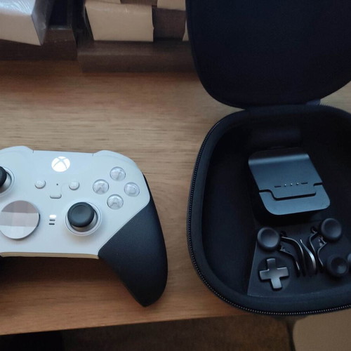 Microsoft Xbox Elite Wireless Controller Series 2 like new, black and white