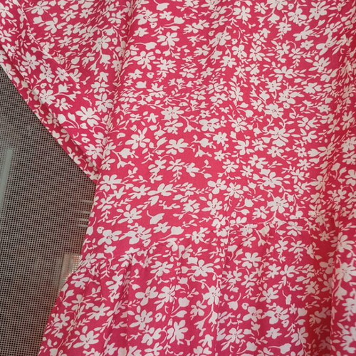 Summer dress like new, size large, knee length, airy and comfortable