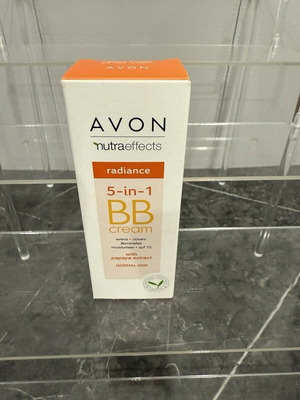 Κρέμα προσώπου Avon Nutra Effects Radiance 5-in-1 BB Cream SPF 15 καινούργιο, medium 30 ml