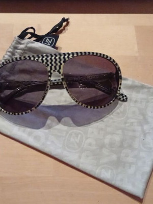 Von Zipper sunglasses like new with storage pouch