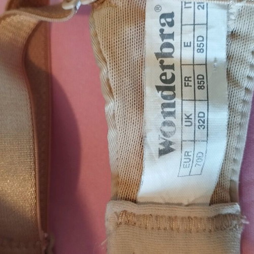 Wonderbra Full Effect Add Up Size 70D Like New Beige