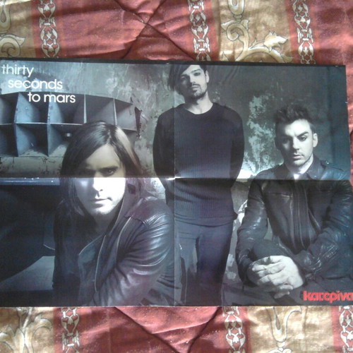 Zac Efron & Perry Katy & 30 Seconds To Mars poster like new, 2 pieces