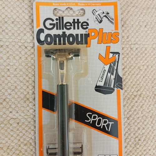 Gillette Contour Plus Sport razor new