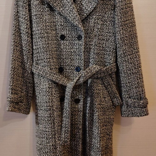 Vintage women's coat small with belt, black and white pattern, used