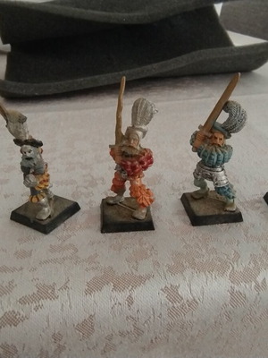 Warhammer Imperial Greatswords like new