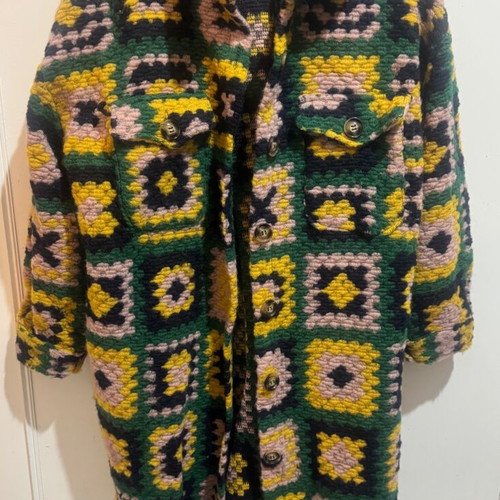 Knitted cardigan long like new, multicolored with pockets
