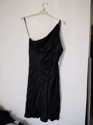 Bershka black one-shoulder dress new, size XL