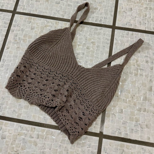 Knitted top new, size small, gray
