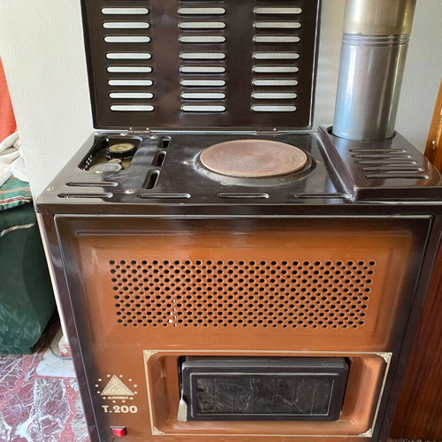 Alfatherm T-200 oil heater used, 17kW air heater brown
