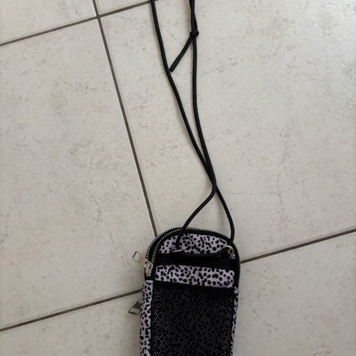 Wouf crossbody bag like new, animal print, eco-friendly