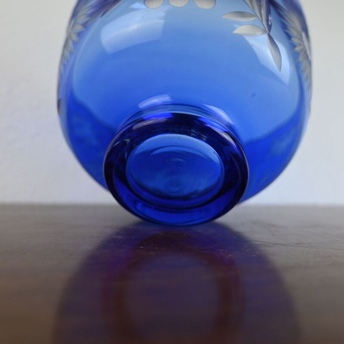 Blue crystal bowl used with cut glass sunflower and leaf design
