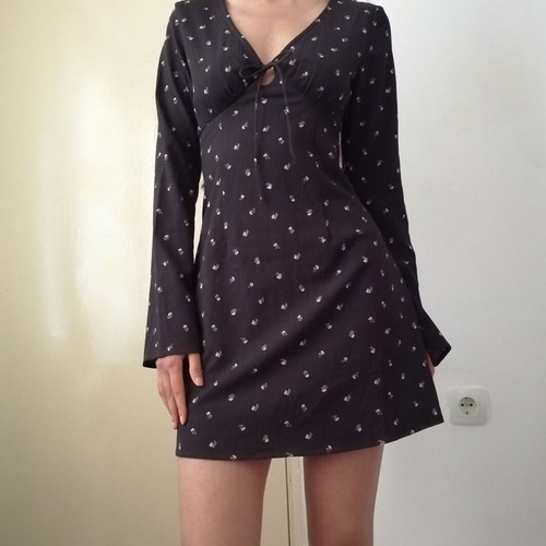 H&M women's short dress with long wide sleeves, floral print, size S (EU 36)
