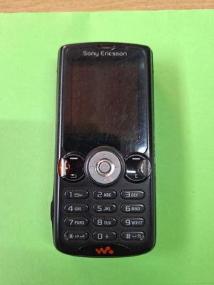 Sony Ericsson phone collectible used, black