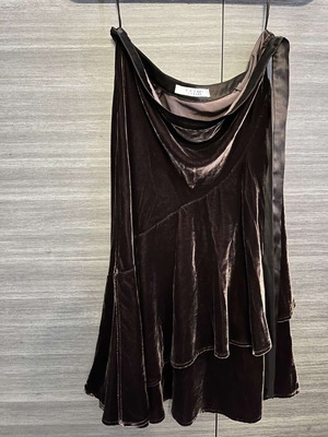 Nougat London skirt like new, viscose and silk