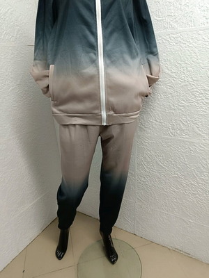 Women's sports suit new, padded, 2-piece set, black and beige