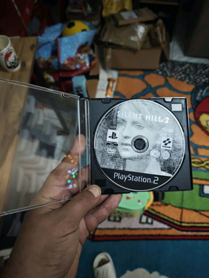Silent Hill 2 PS2 used, disc with scratches
